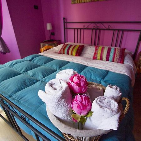 Ghiro Ghiotto Bed & Breakfast Pietra Ligure Exterior photo