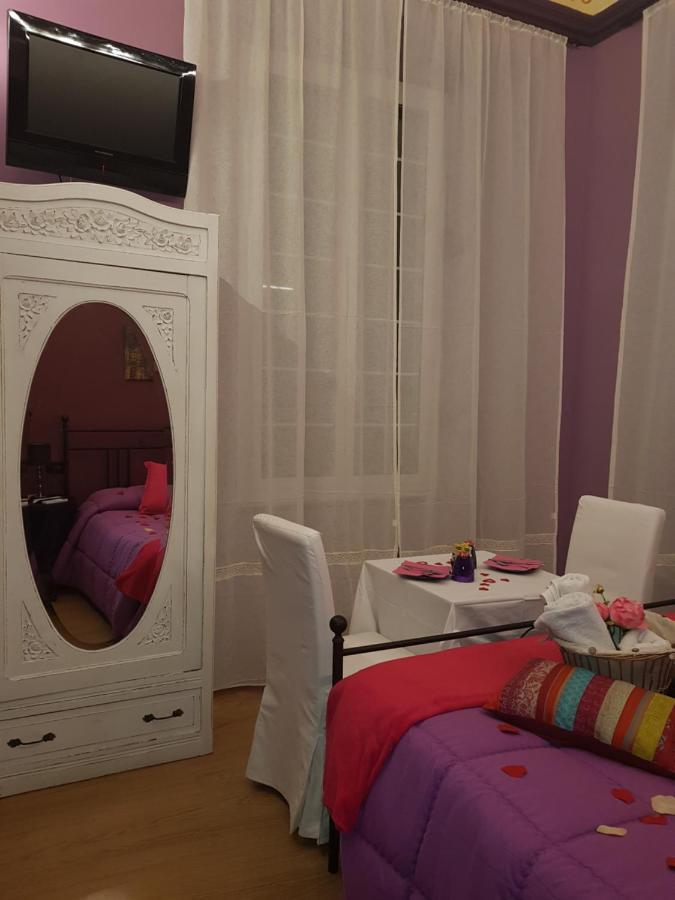 Ghiro Ghiotto Bed & Breakfast Pietra Ligure Exterior photo
