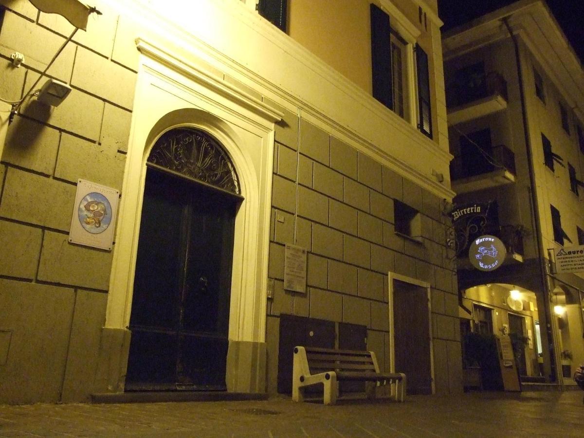 Ghiro Ghiotto Bed & Breakfast Pietra Ligure Exterior photo