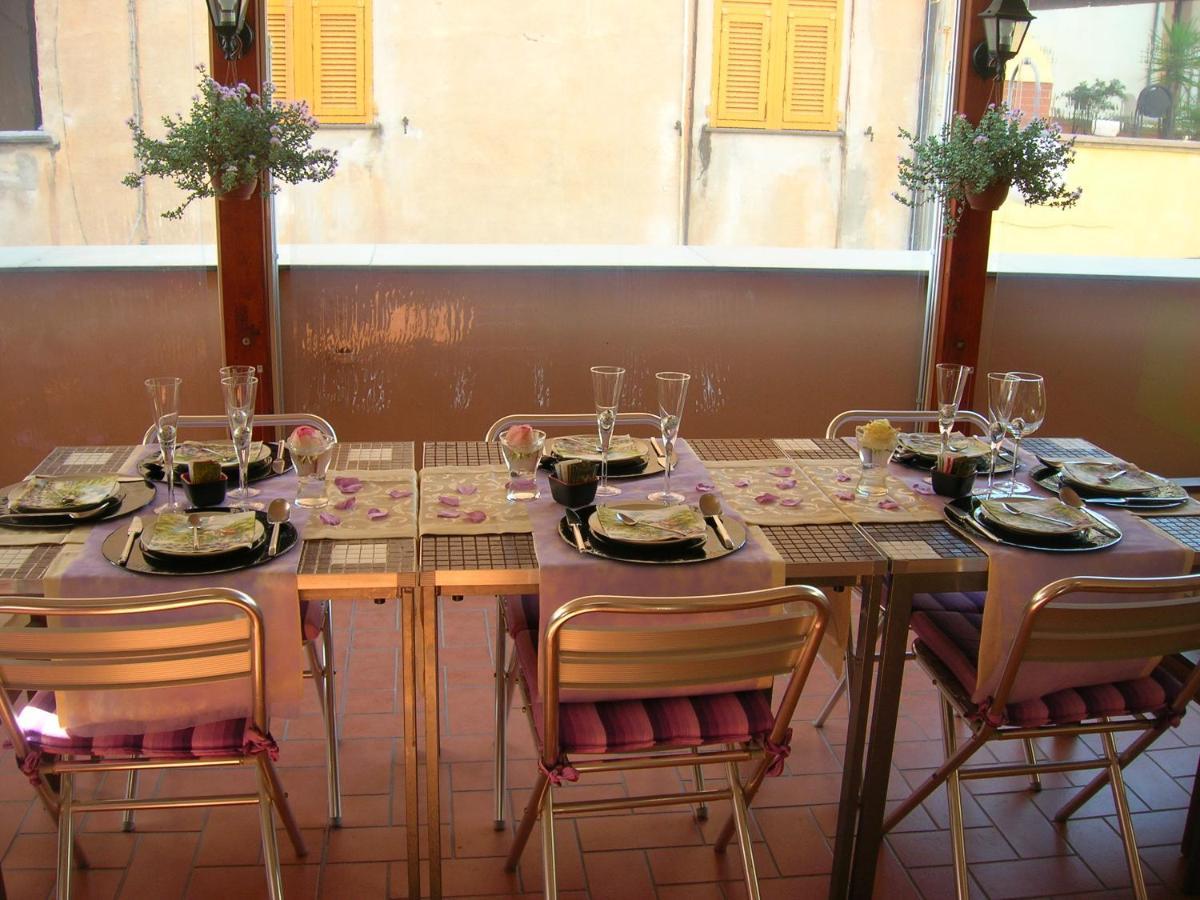 Ghiro Ghiotto Bed & Breakfast Pietra Ligure Exterior photo