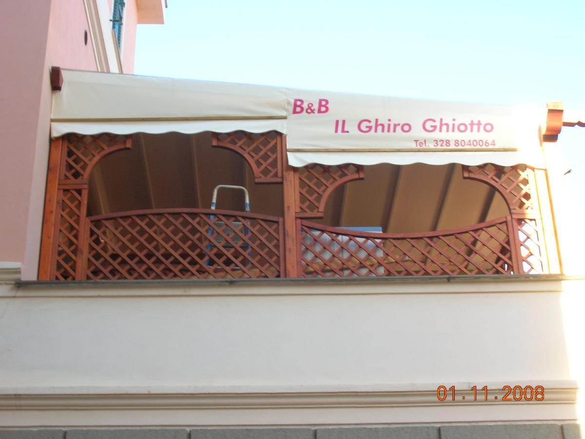 Ghiro Ghiotto Bed & Breakfast Pietra Ligure Exterior photo