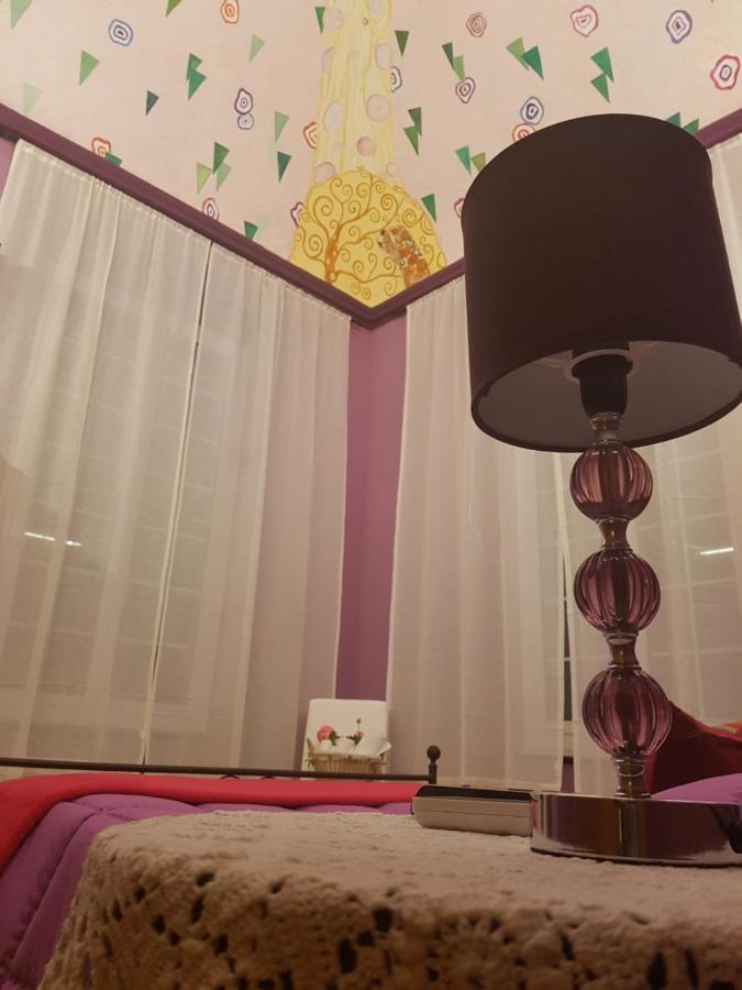Ghiro Ghiotto Bed & Breakfast Pietra Ligure Exterior photo